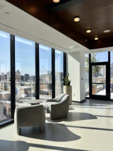 1948A 1998 2nd Ave Diego Varas N61 medium