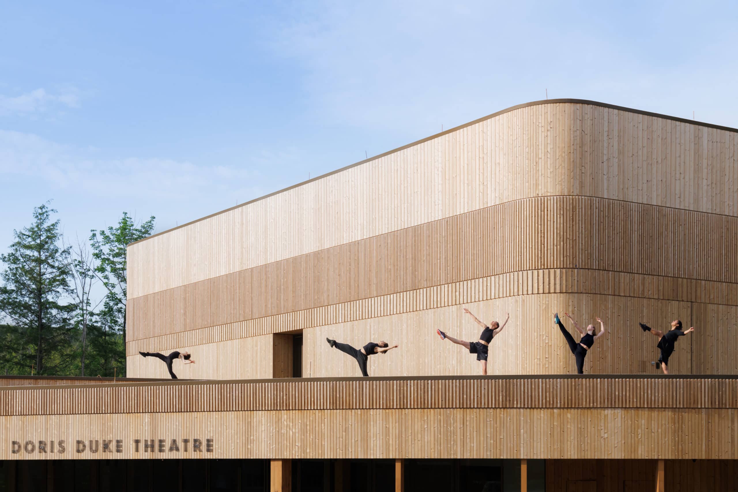 2148 05. Doris Duke Theatre on the Jacob's Pillow Campus. Copyright Iwan Baan; Courtesy of Jacob's Pillow