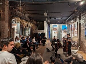 PXL 20231217 004536082