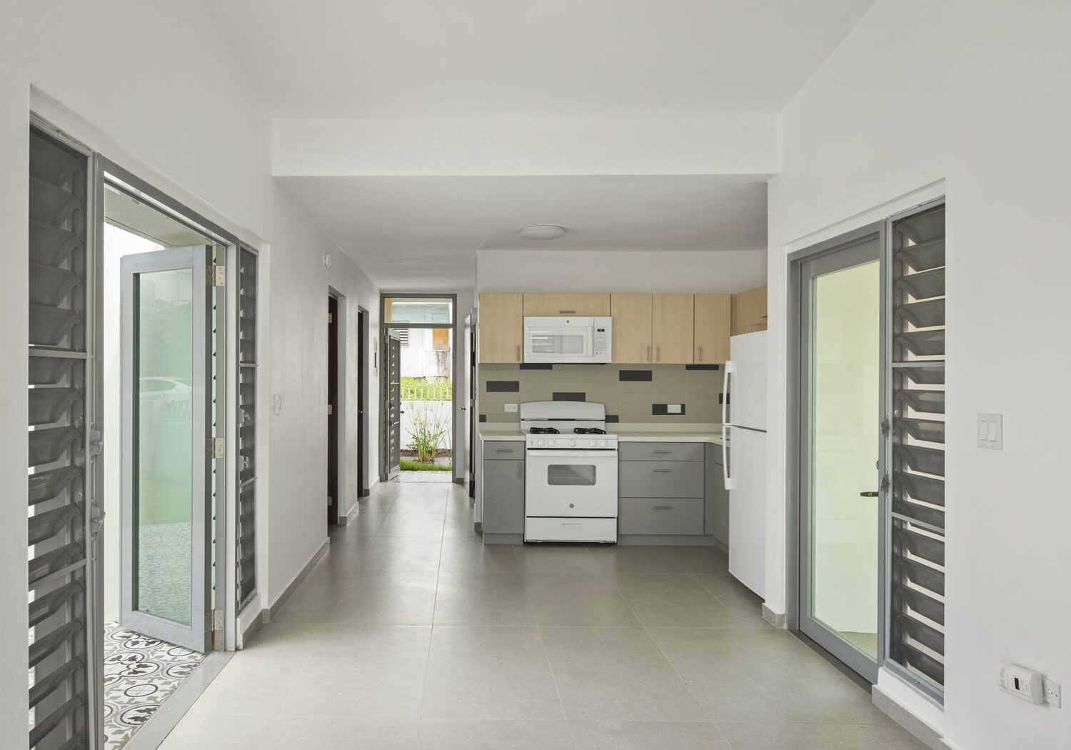 1802 Acacia Resilient Homes Prototype Interior Paola Quevedo N6 medium