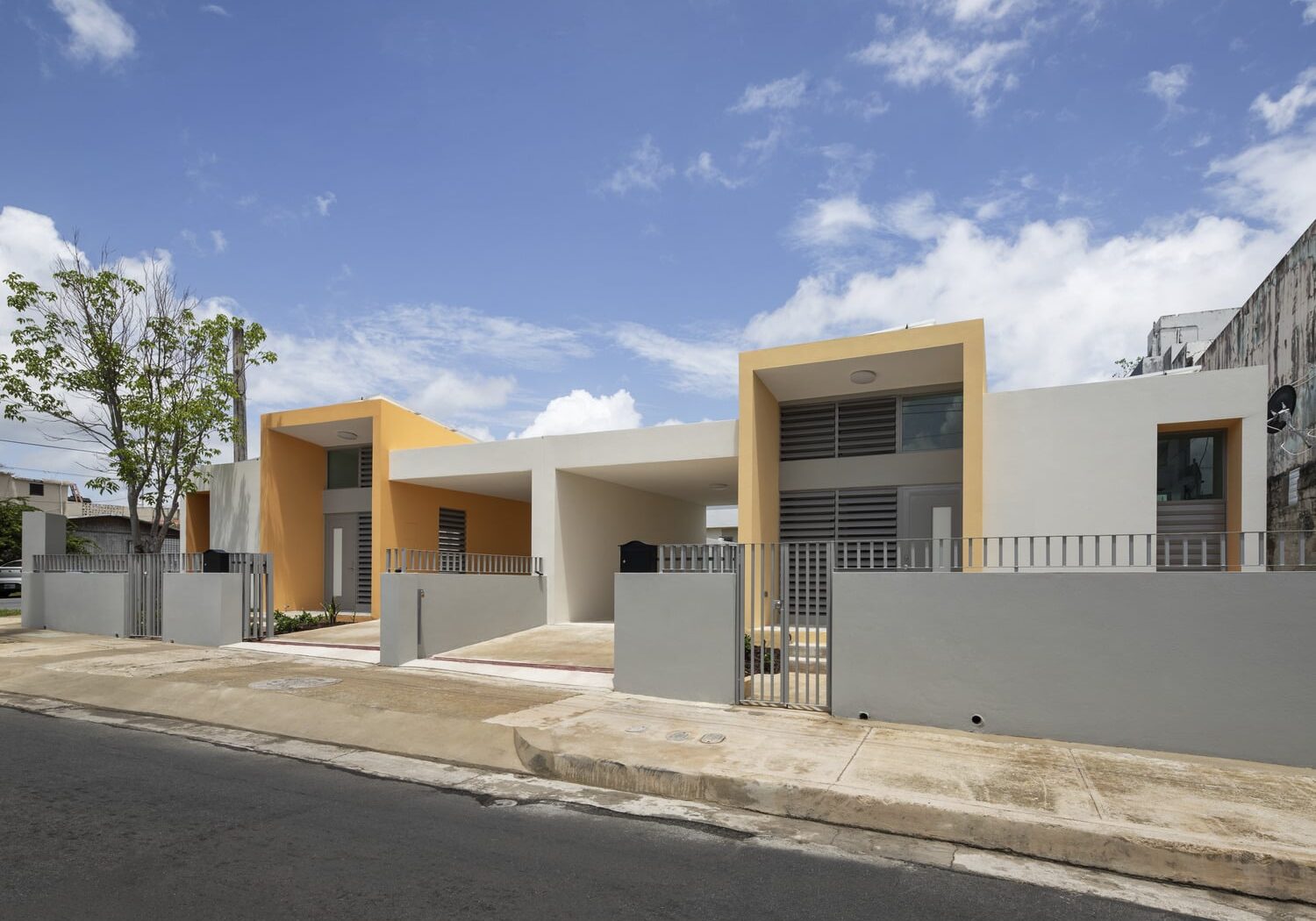 1802 Acacia Resilient Homes Prototype © Paola Quevedo Santos N14 medium